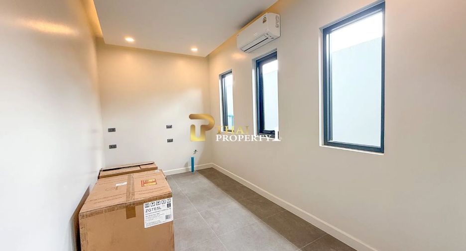 Villa zum Kauf mit 4 Zimmer in Hua Hin, Prachuap Khiri Khan
