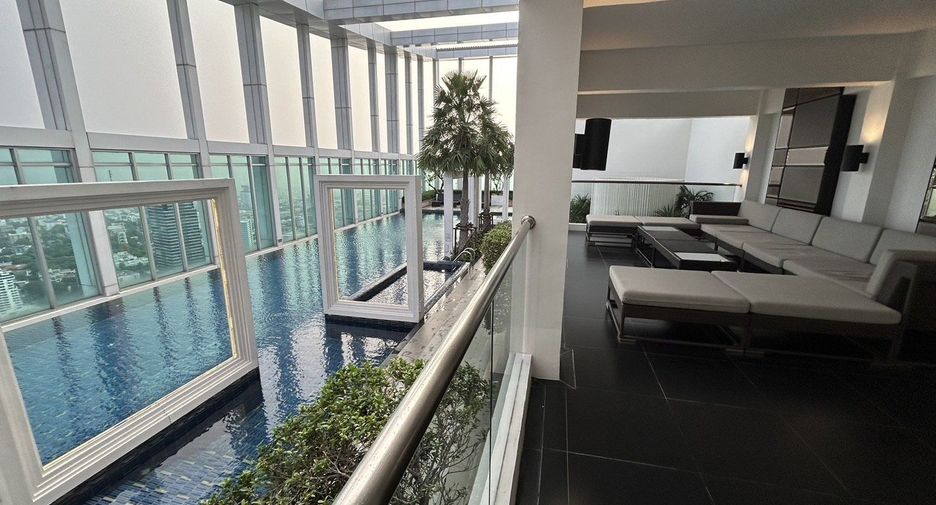 For sale 2 bedrooms condo in Phaya Thai, Bangkok