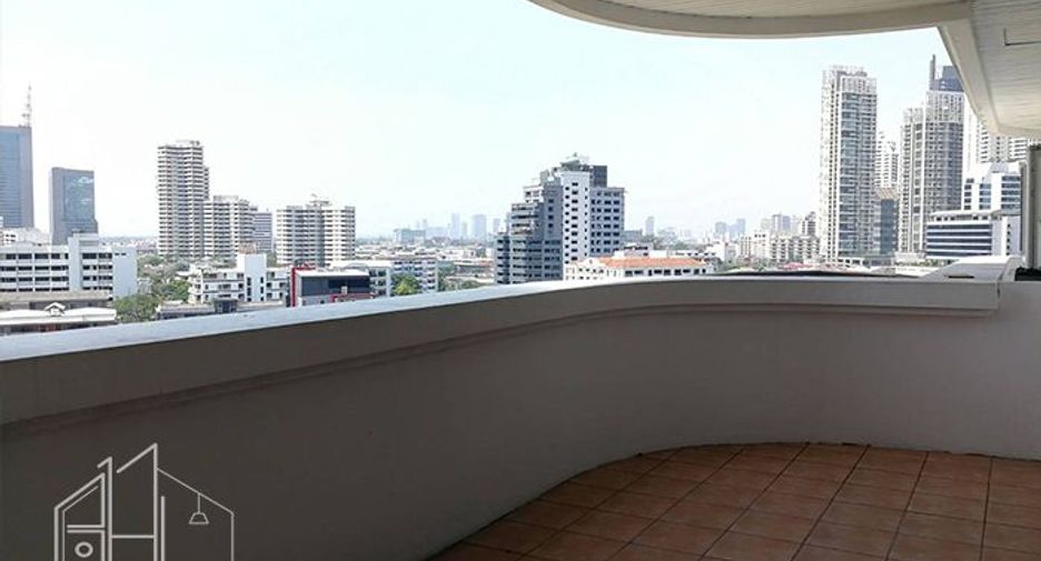 For rent 3 ベッドルーム apartment in Khlong Toei, Bangkok