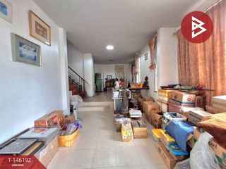Reihenhaus zum Kauf mit 4 Zimmer in Min Buri, Bangkok