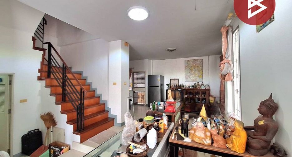 Reihenhaus zum Kauf mit 4 Zimmer in Min Buri, Bangkok