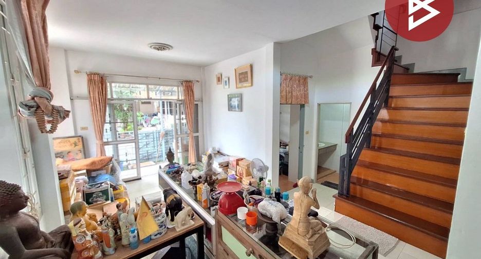Reihenhaus zum Kauf mit 4 Zimmer in Min Buri, Bangkok