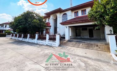 For sale 5 bedrooms house in Thawi Watthana, Bangkok