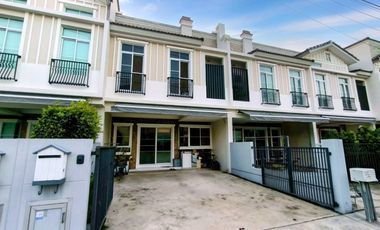 For sale 3 ベッドルーム townhouse in Prawet, Bangkok