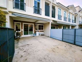 For sale 3 bedrooms townhouse in Prawet, Bangkok