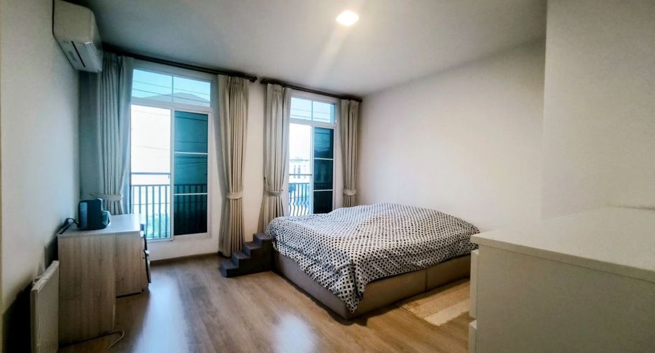 For sale 3 ベッドルーム townhouse in Prawet, Bangkok