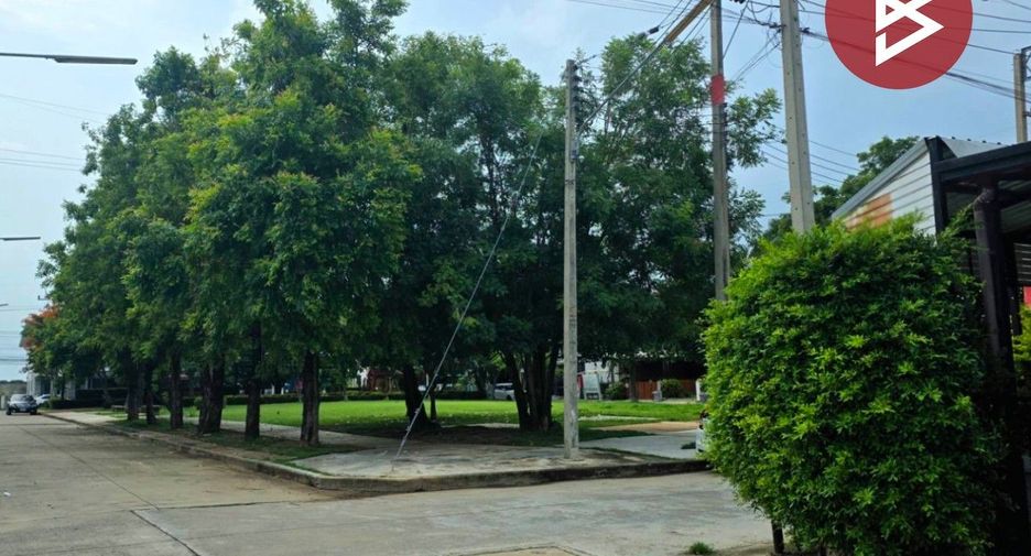 For sale 3 bedrooms townhouse in Mueang Chachoengsao, Chachoengsao
