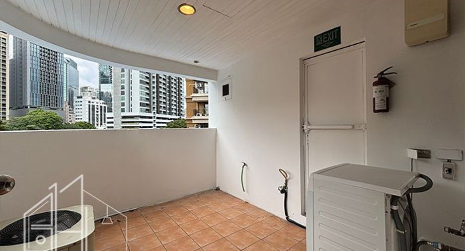 For rent 3 ベッドルーム condo in Khlong Toei, Bangkok
