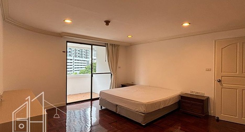 For rent 3 ベッドルーム condo in Khlong Toei, Bangkok