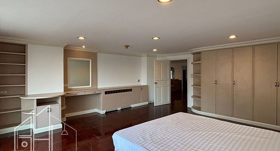 For rent 3 ベッドルーム condo in Khlong Toei, Bangkok