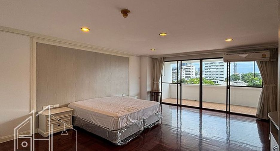 For rent 3 ベッドルーム condo in Khlong Toei, Bangkok