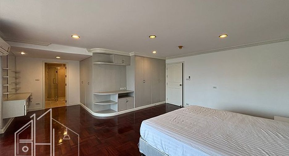 For rent 3 ベッドルーム condo in Khlong Toei, Bangkok