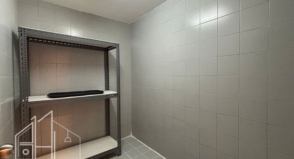 For rent 3 ベッドルーム condo in Khlong Toei, Bangkok