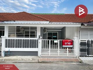 À vendre 2 chambres maison de ville à Phan Thong, Chonburi