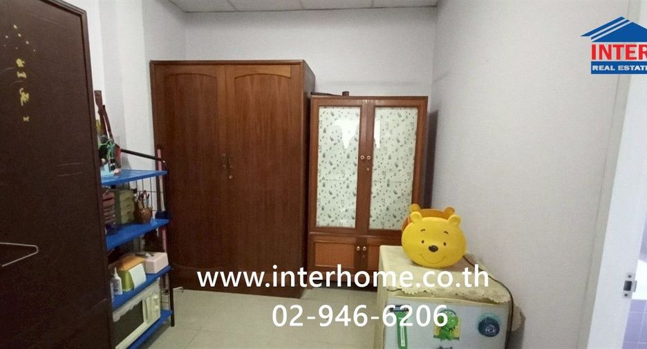 Casa en venta de 4 habitaciones en Mueang Nonthaburi, Nonthaburi