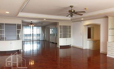 For rent 3 ベッドルーム apartment in Khlong Toei, Bangkok