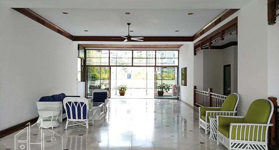 For rent 3 ベッドルーム apartment in Khlong Toei, Bangkok