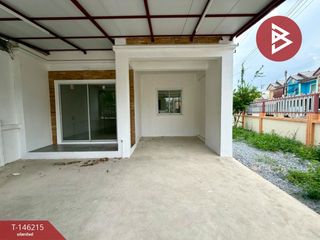 For sale 3 bedrooms townhouse in Mueang Nakhon Pathom, Nakhon Pathom
