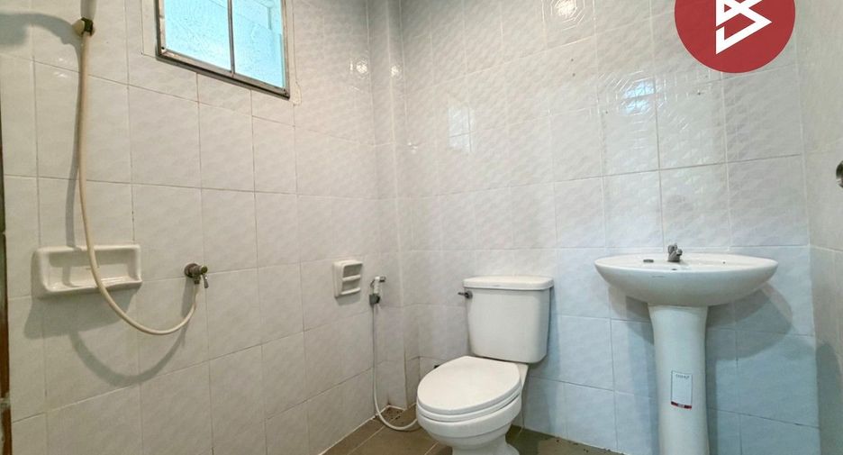 For sale 3 bedrooms townhouse in Mueang Nakhon Pathom, Nakhon Pathom