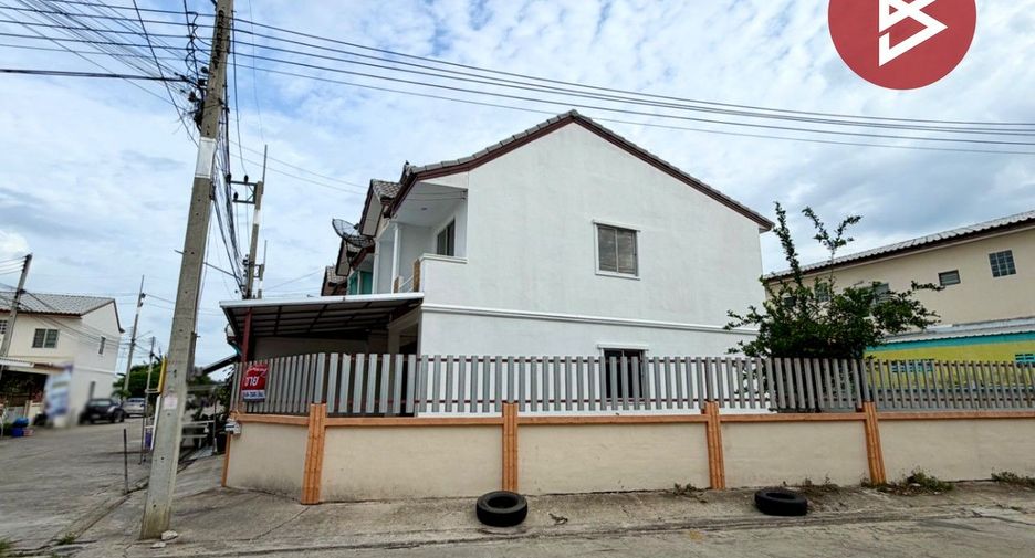 For sale 3 bedrooms townhouse in Mueang Nakhon Pathom, Nakhon Pathom