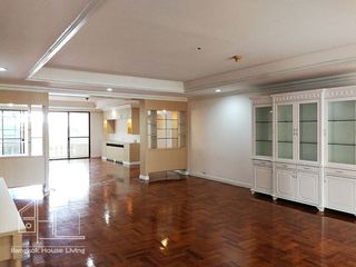 Apartamento en alquiler de 4 habitaciones en Khlong Toei, Bangkok