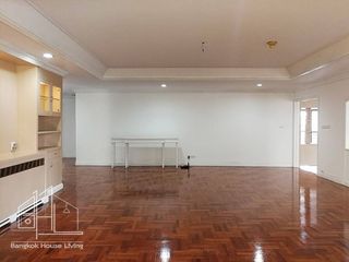 Apartamento en alquiler de 4 habitaciones en Khlong Toei, Bangkok