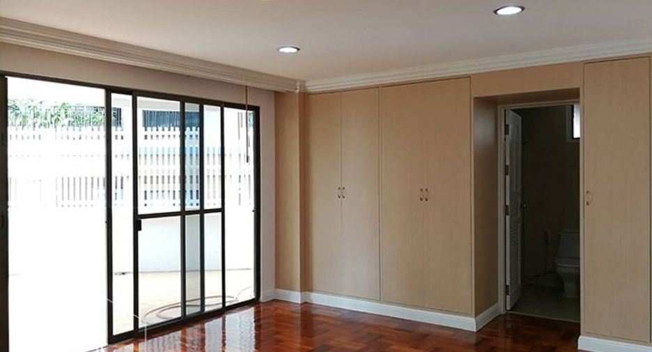 For rent 4 ベッドルーム apartment in Khlong Toei, Bangkok