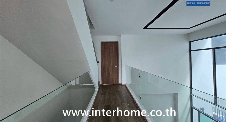 For sale 5 bedrooms house in Bang Khen, Bangkok