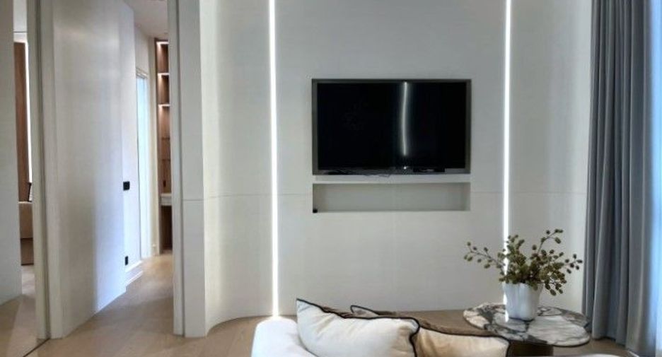 For sale 4 bedrooms house in Suan Luang, Bangkok