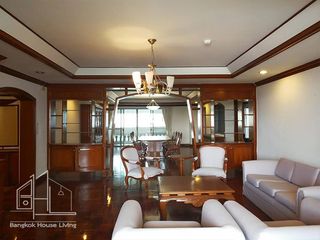 Apartamento en alquiler de 4 habitaciones en Khlong Toei, Bangkok