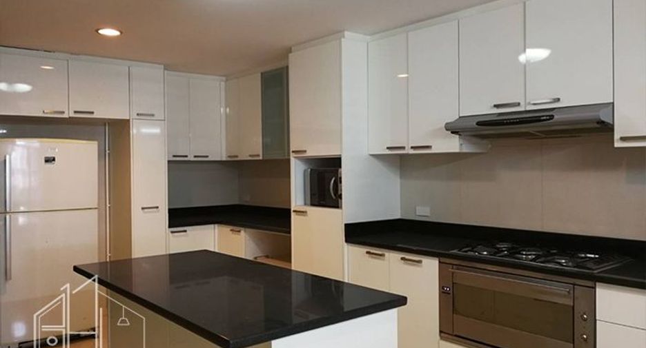 For rent 4 ベッドルーム apartment in Khlong Toei, Bangkok