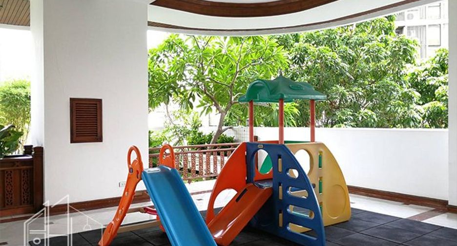 For rent 4 ベッドルーム apartment in Khlong Toei, Bangkok
