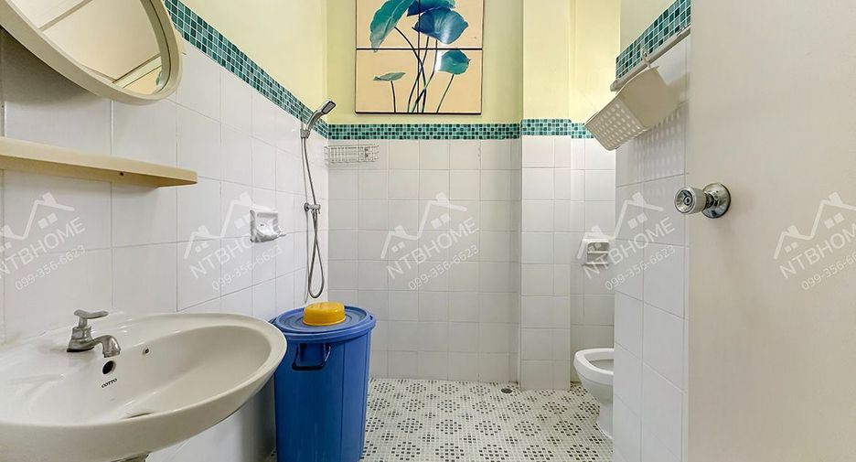 Casa adosada en venta de 4 habitaciones en Mueang Nonthaburi, Nonthaburi