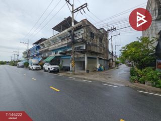For sale 3 bedrooms retail Space in Ban Bueng, Chonburi