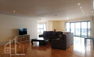 Condo en alquiler de 3 habitaciones en Khlong Toei, Bangkok