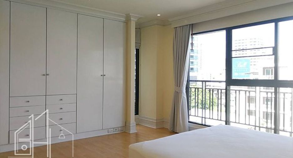 Condo en alquiler de 3 habitaciones en Khlong Toei, Bangkok