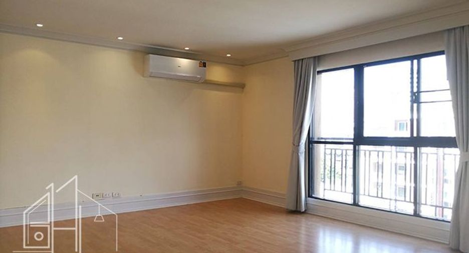 Condo en alquiler de 3 habitaciones en Khlong Toei, Bangkok