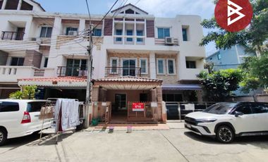 For sale 3 bedrooms townhouse in Bang Khae, Bangkok
