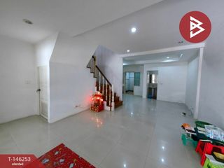 For sale 3 bedrooms townhouse in Bang Khae, Bangkok