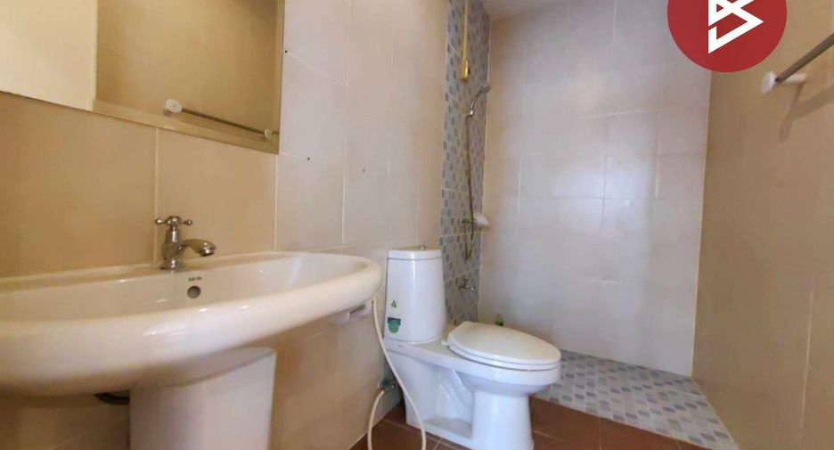 For sale 3 bedrooms townhouse in Bang Khae, Bangkok