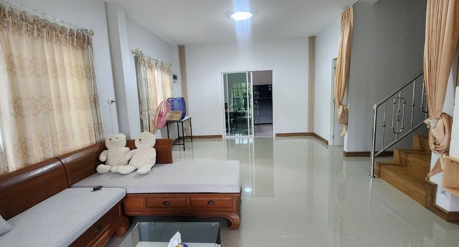 À louer 4 chambres maison à Saraphi, Chiang Mai