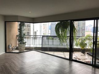 Apartamento en alquiler de 4 habitaciones en Khlong Toei, Bangkok