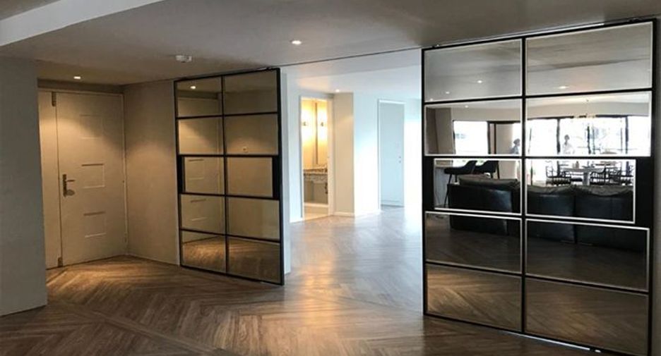 Apartamento en alquiler de 4 habitaciones en Khlong Toei, Bangkok