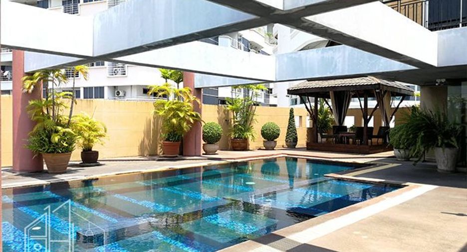 Apartamento en alquiler de 4 habitaciones en Khlong Toei, Bangkok