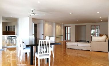 Condo en alquiler de 3 habitaciones en Khlong Toei, Bangkok