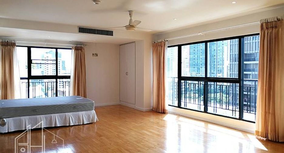Condo en alquiler de 3 habitaciones en Khlong Toei, Bangkok