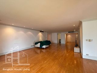 Apartamento en alquiler de 3 habitaciones en Khlong Toei, Bangkok