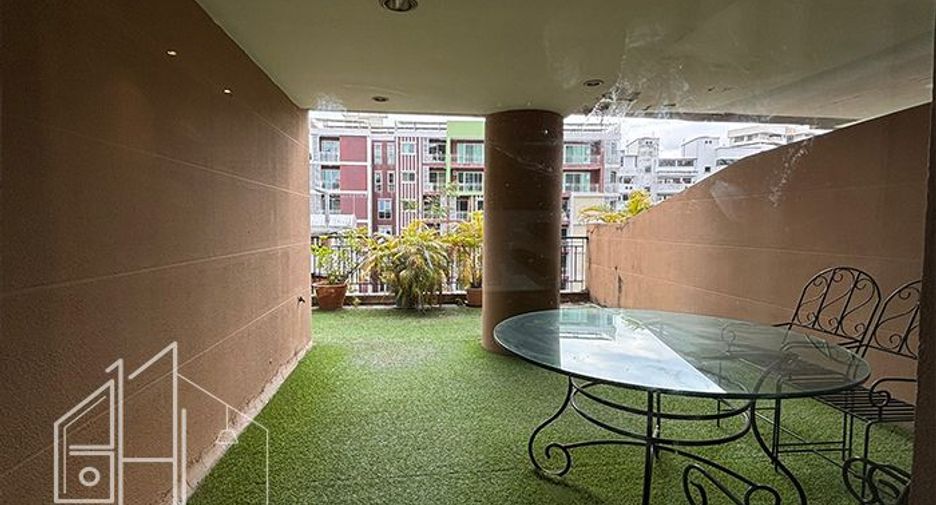 Apartamento en alquiler de 3 habitaciones en Khlong Toei, Bangkok