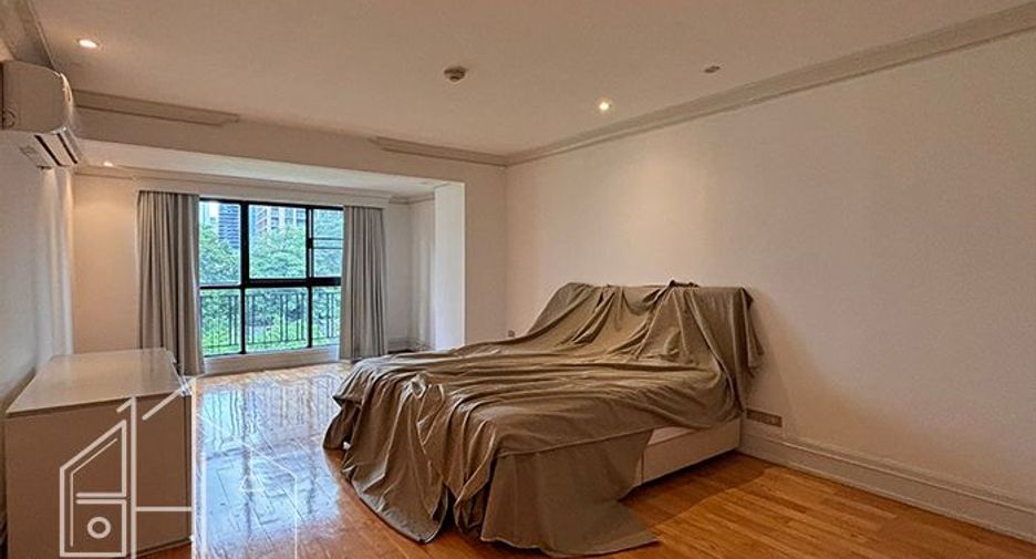 Apartamento en alquiler de 3 habitaciones en Khlong Toei, Bangkok