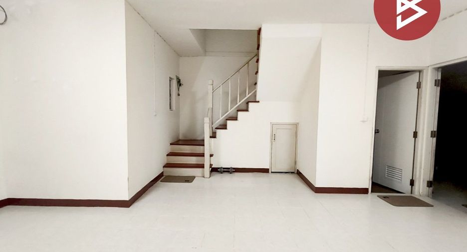 À vendre 3 chambres maison de ville à Mueang Samut Prakan, Samut Prakan